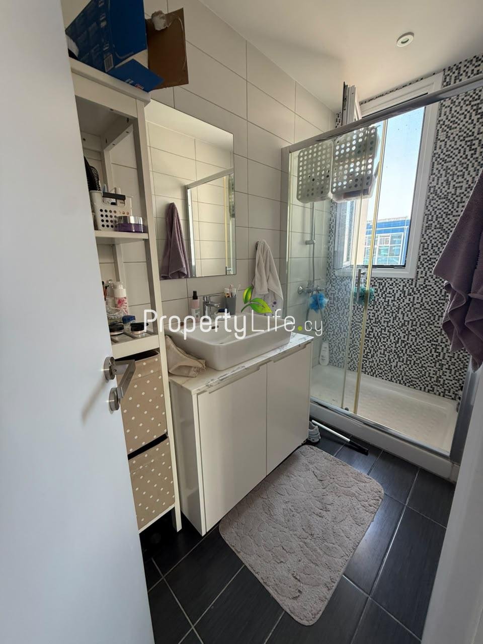 LUXURY 2-BEDROOM APARTMENT | MACKENZIE LARNACA