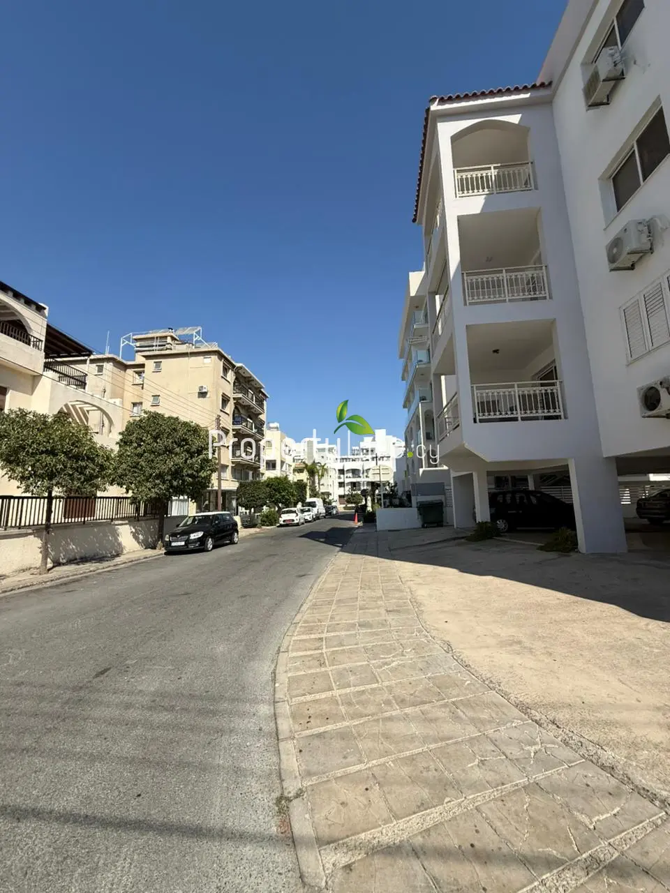 MACKENZIE 3 BEDROOM APARTMENT