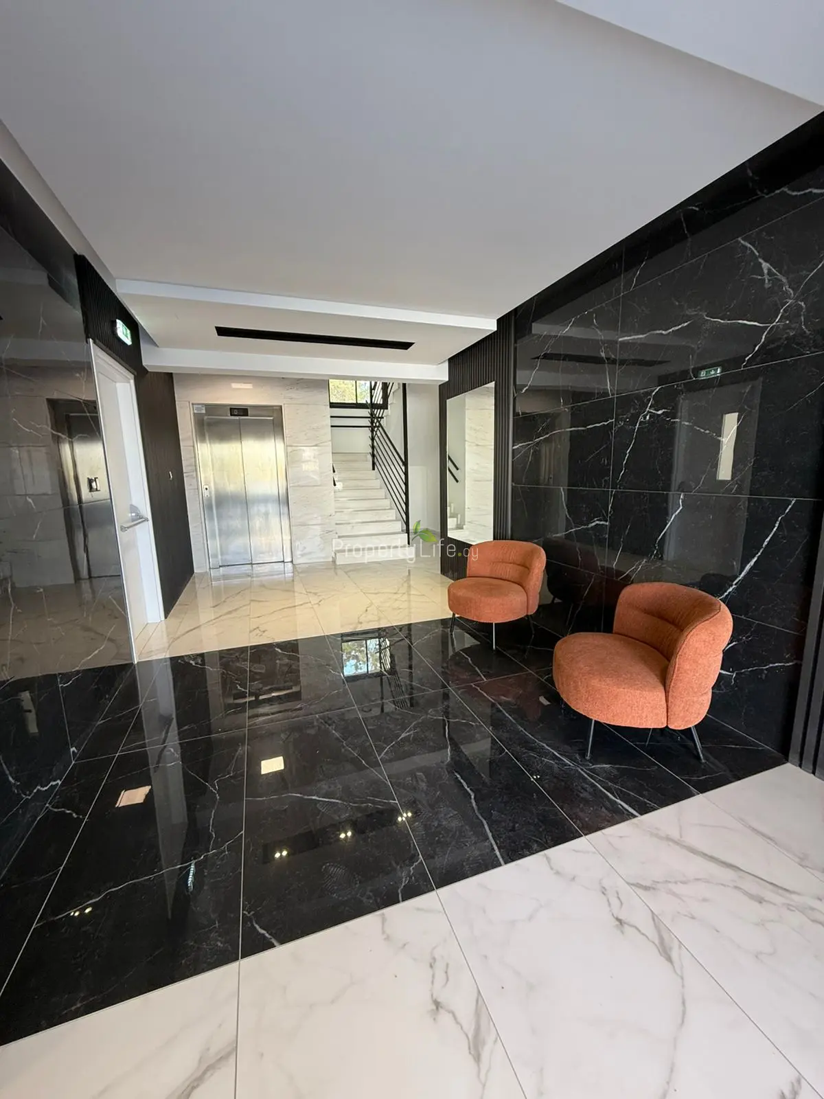 2 BEDROOM 2 BATHROOM APARTMENT - LE GREY 1