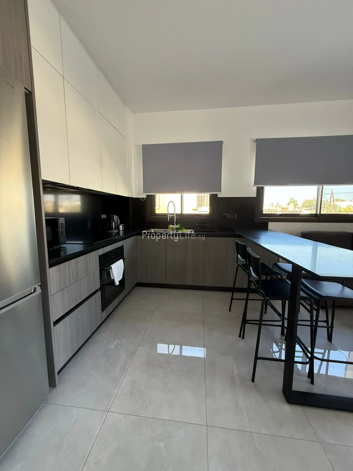 2 BEDROOM 2 BATHROOM APARTMENT - LE GREY 1