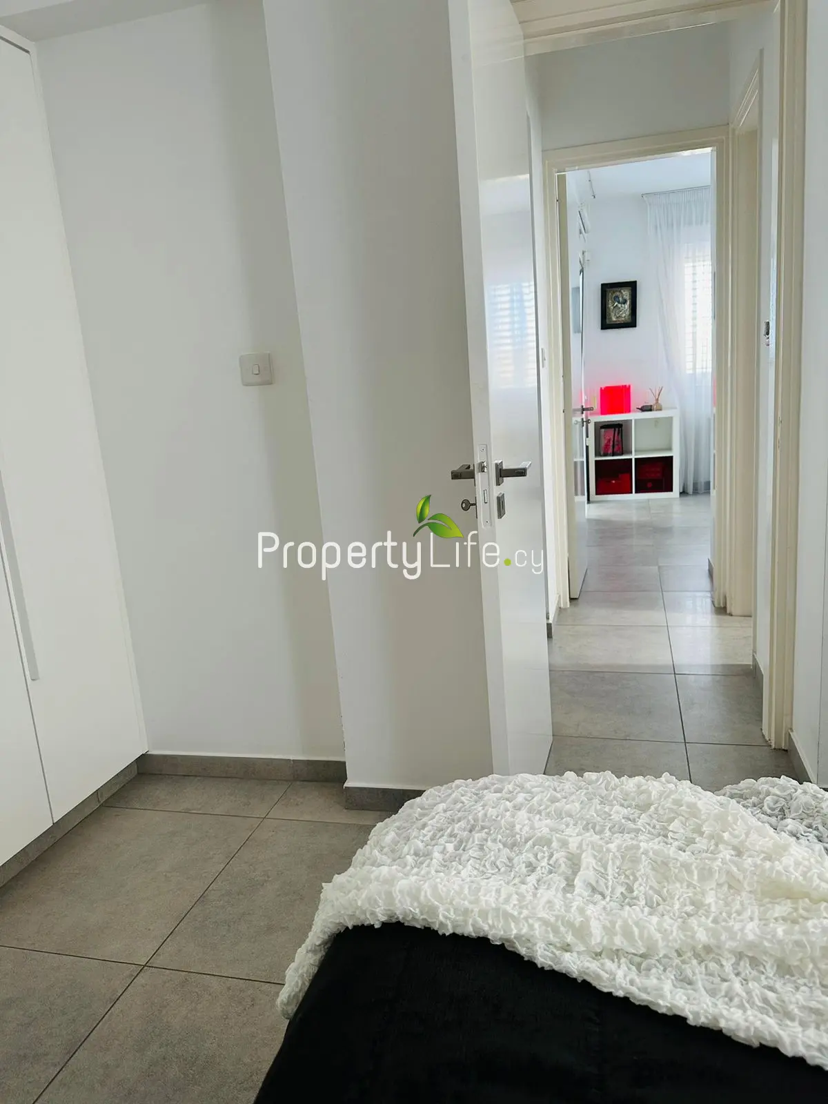 LUXURY 2 BEDROOM APARTMENT NEAR LARNACA PORT