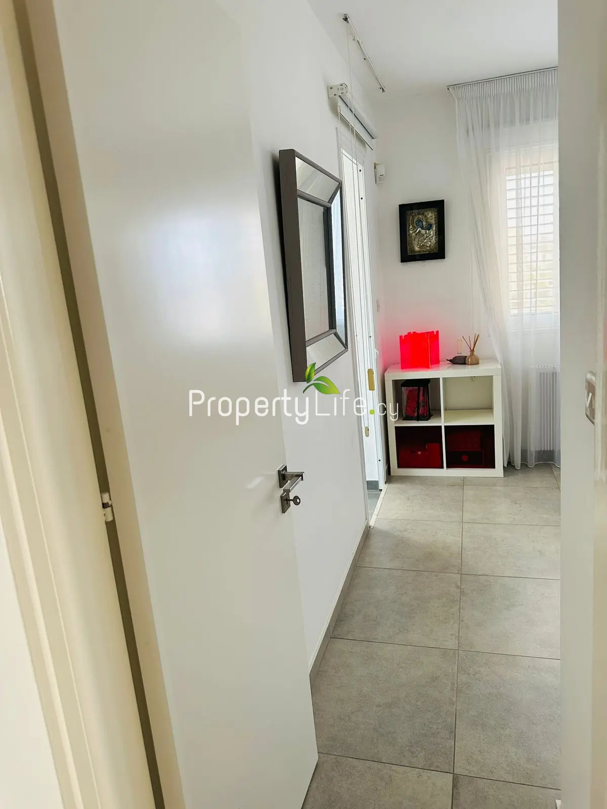 LUXURY 2 BEDROOM APARTMENT NEAR LARNACA PORT