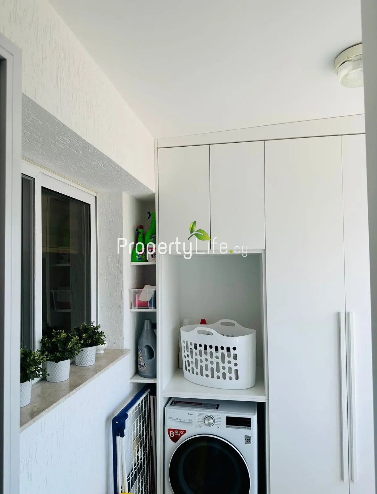 LUXURY 2 BEDROOM APARTMENT NEAR LARNACA PORT