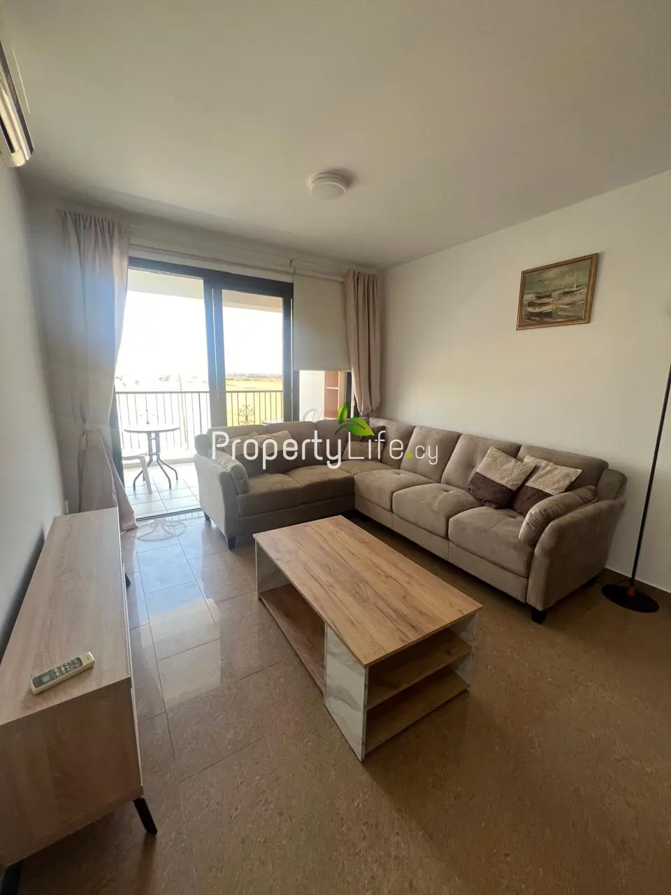 ASTONISHING 1 BEDROOM APARTMENT LIVADIA FOR RENT