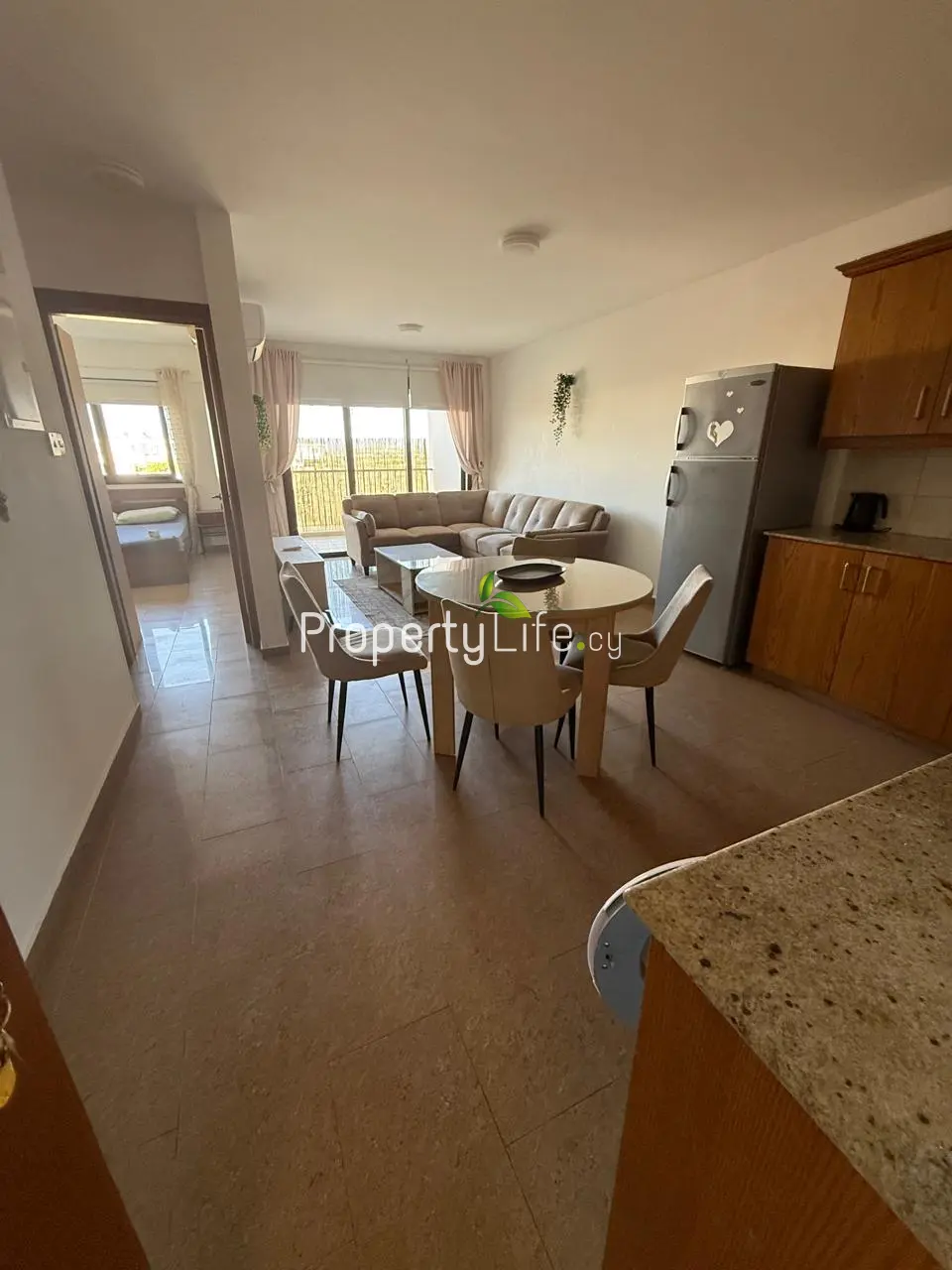 ASTONISHING 1 BEDROOM APARTMENT LIVADIA FOR RENT