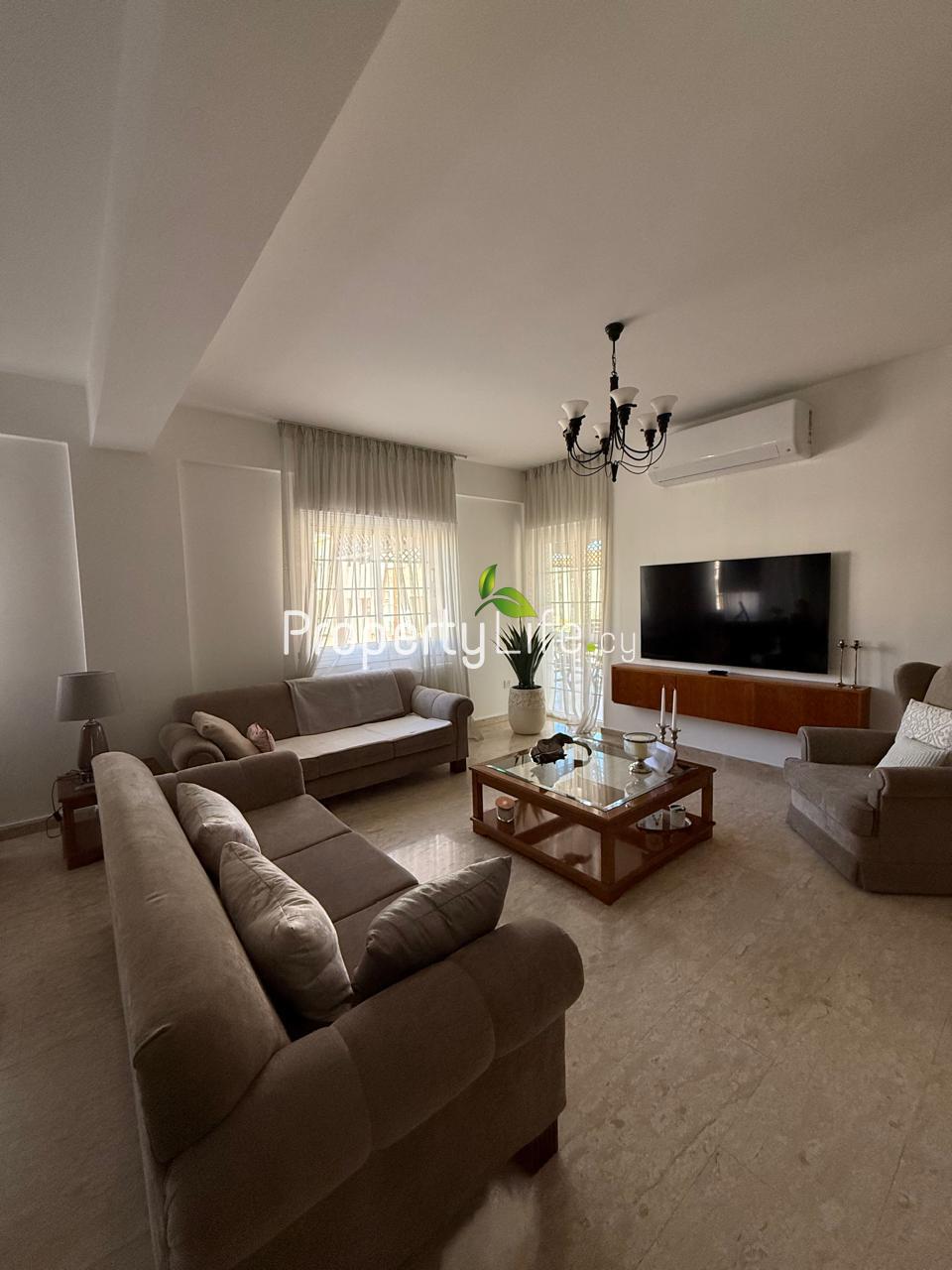 AGIOS FANOURIOS ARADIPPOU DETACHED CORNER HOUSE FOR SALE