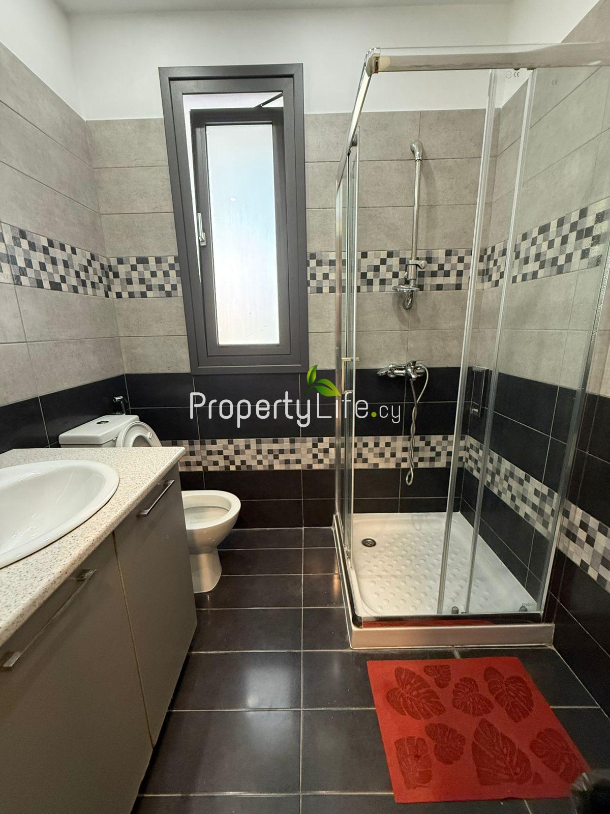 MESOYIOS PARK VILLAS LIVADIA 4 BEDROOM VILLA WITH HEATED POOL FOR SALE