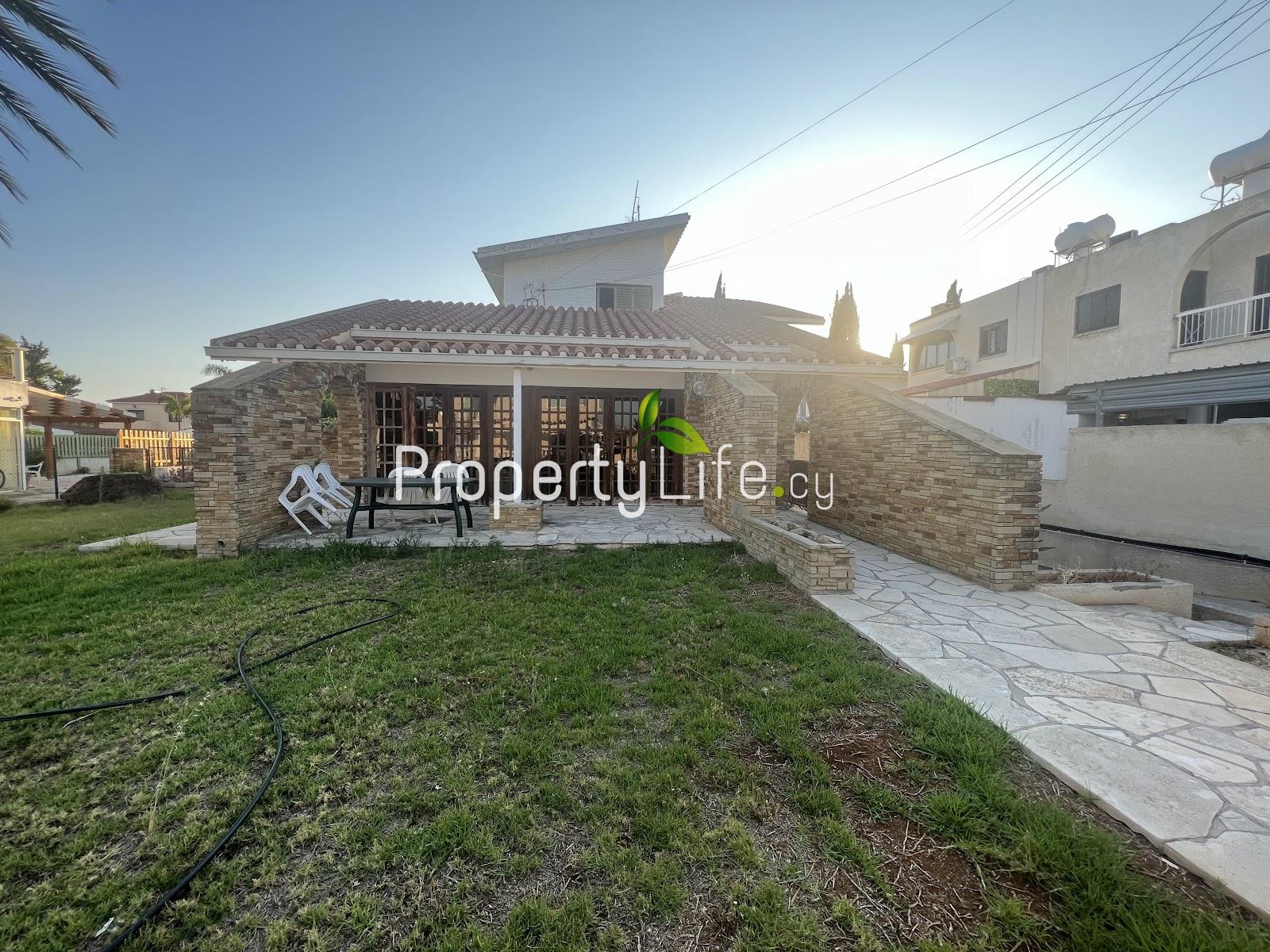 GOLDEN BAY VILLA FOR SALE