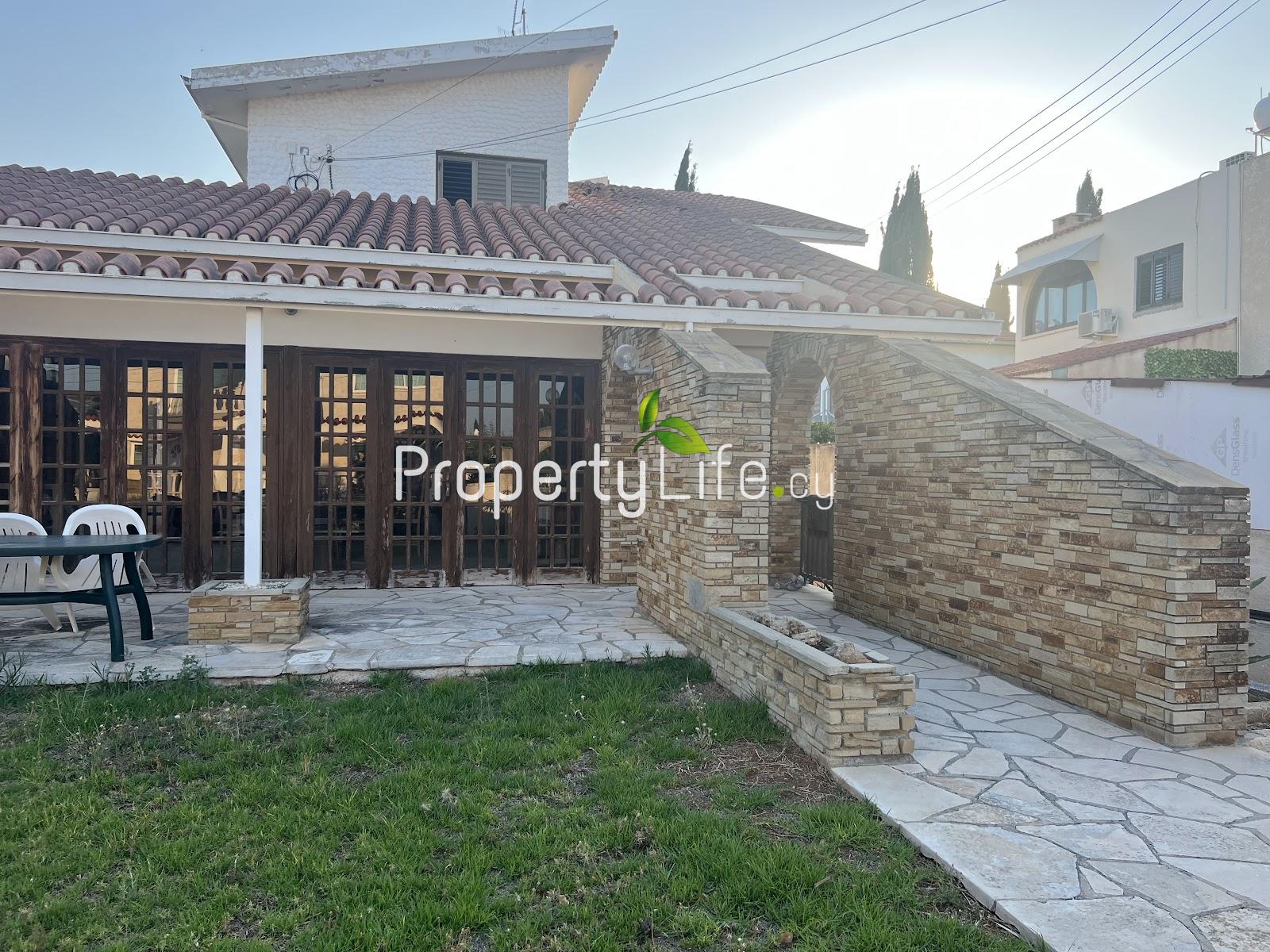 GOLDEN BAY VILLA FOR SALE