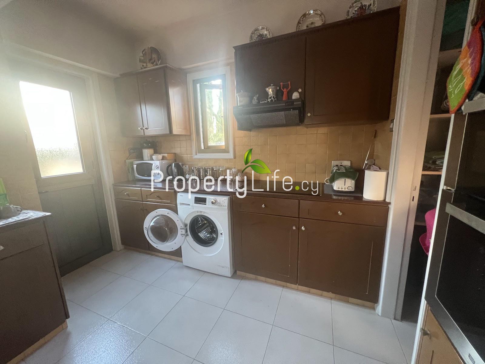 GOLDEN BAY VILLA FOR SALE