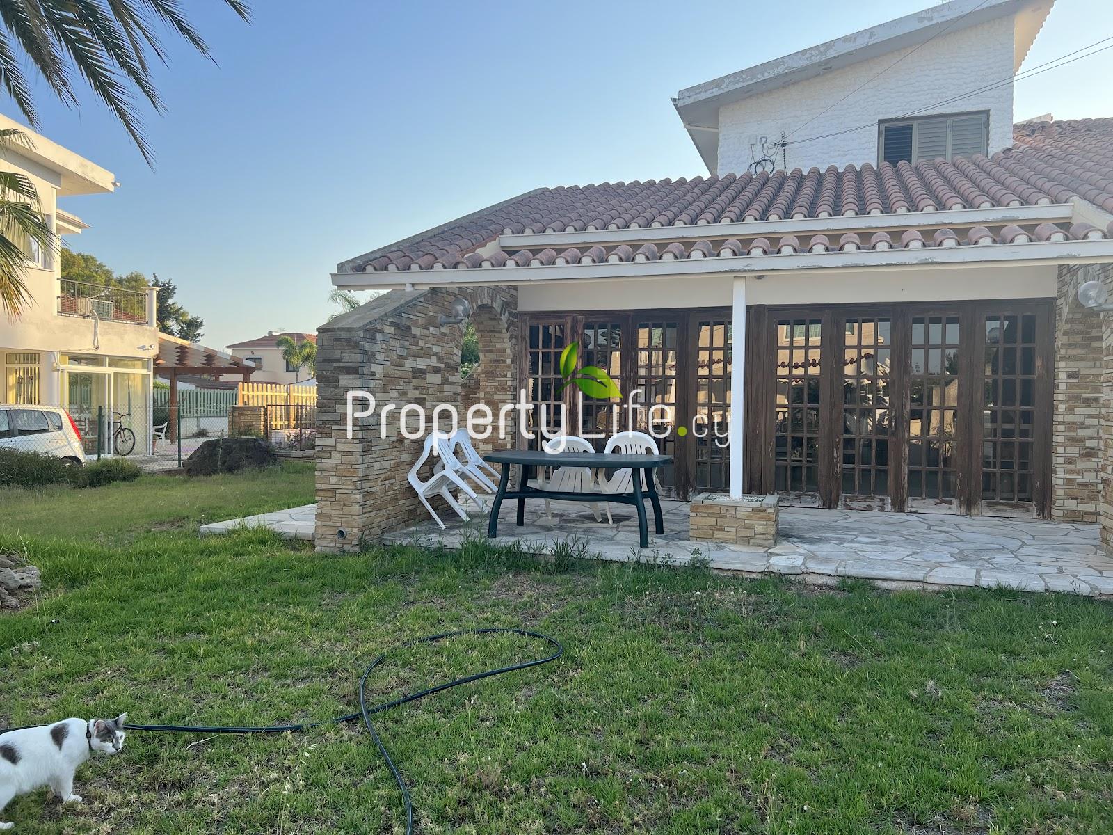 GOLDEN BAY VILLA FOR SALE