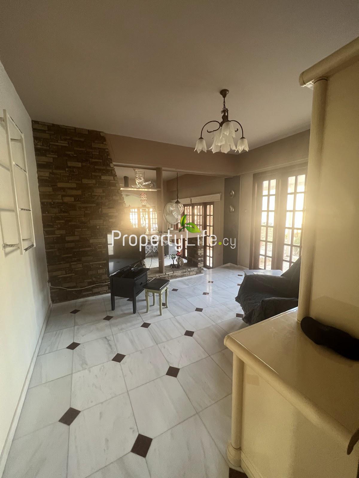 GOLDEN BAY VILLA FOR SALE