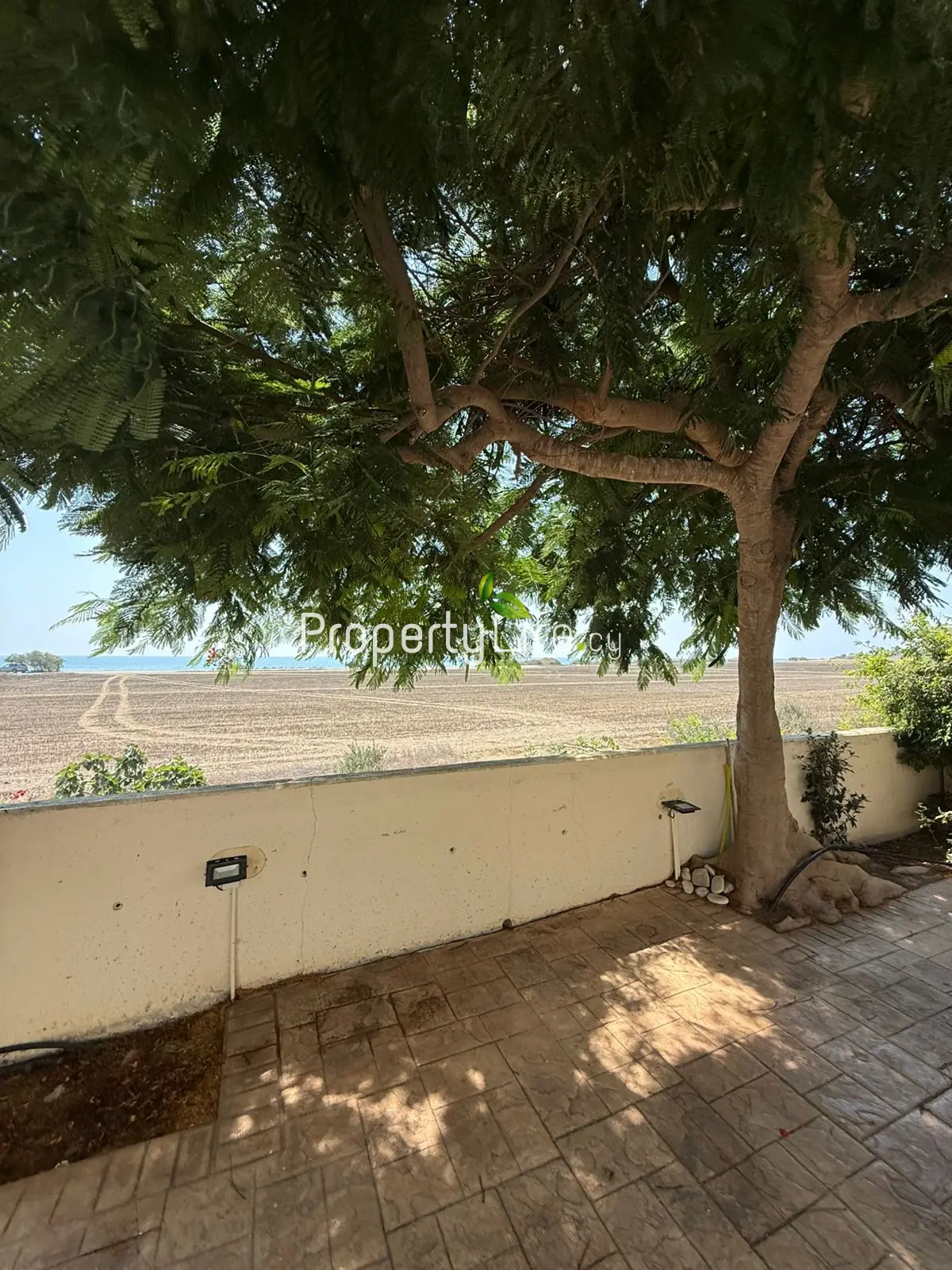 BEACH HOUSE WITH 3 BEDROOMS IN PERVOLIA