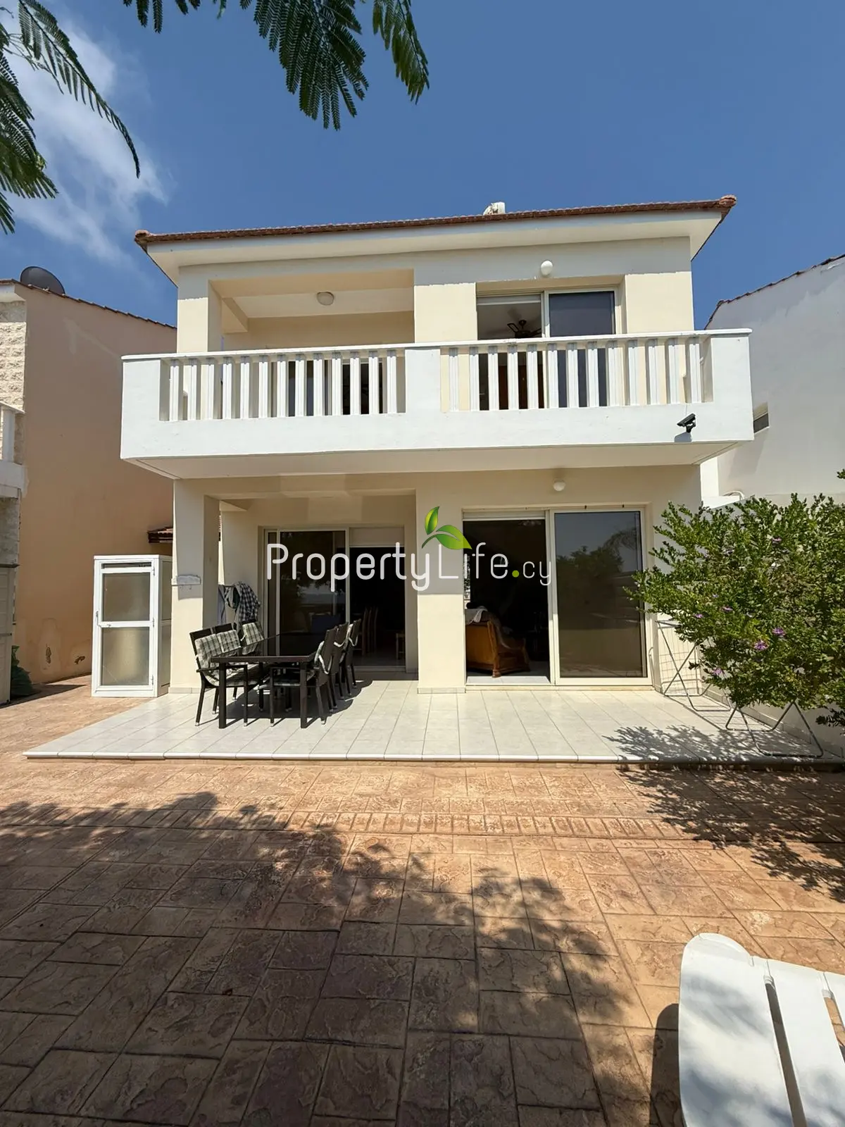 BEACH HOUSE WITH 3 BEDROOMS IN PERVOLIA
