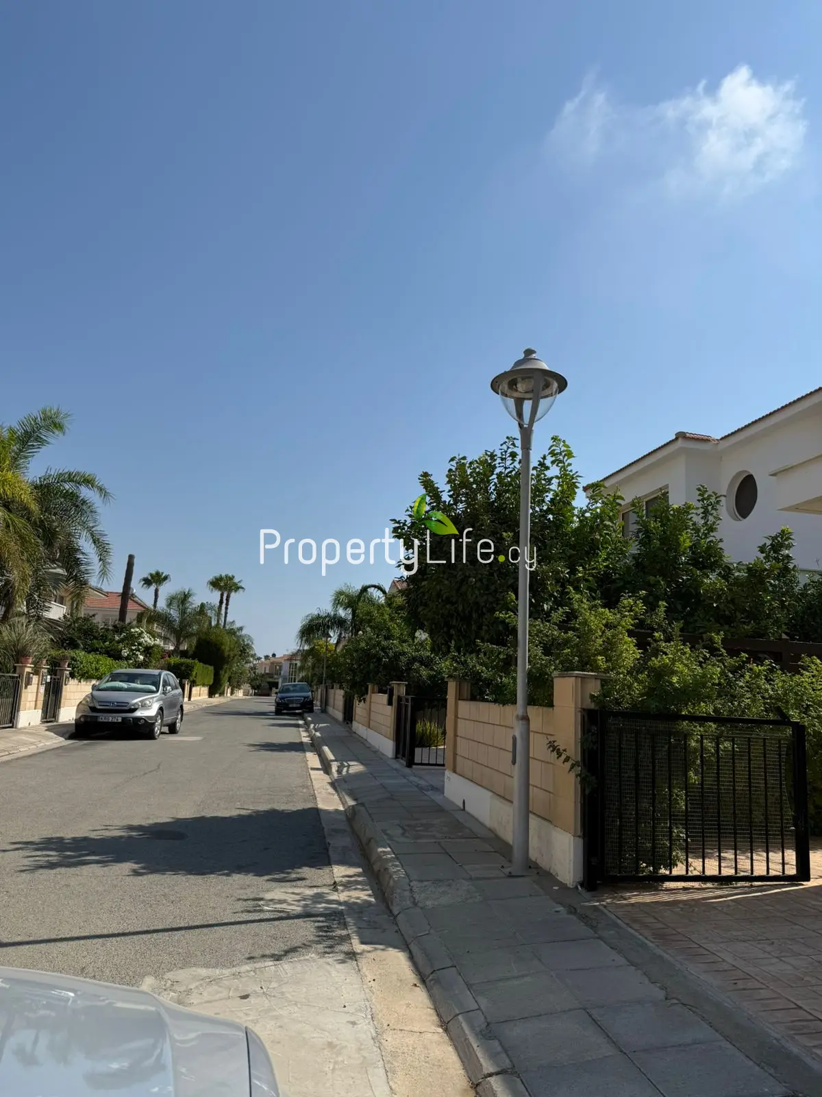 BEACH HOUSE WITH 3 BEDROOMS IN PERVOLIA