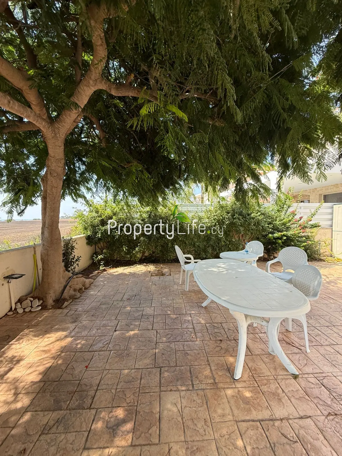 BEACH HOUSE WITH 3 BEDROOMS IN PERVOLIA