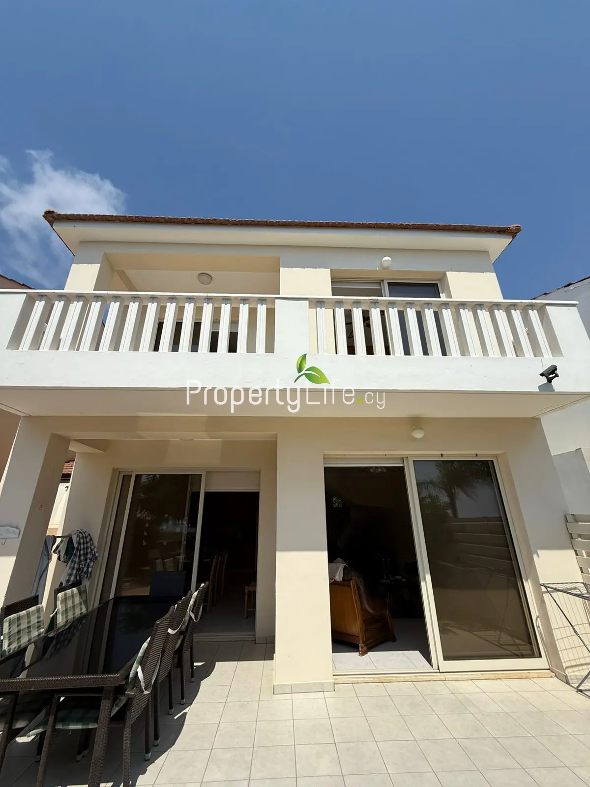 BEACH HOUSE WITH 3 BEDROOMS IN PERVOLIA