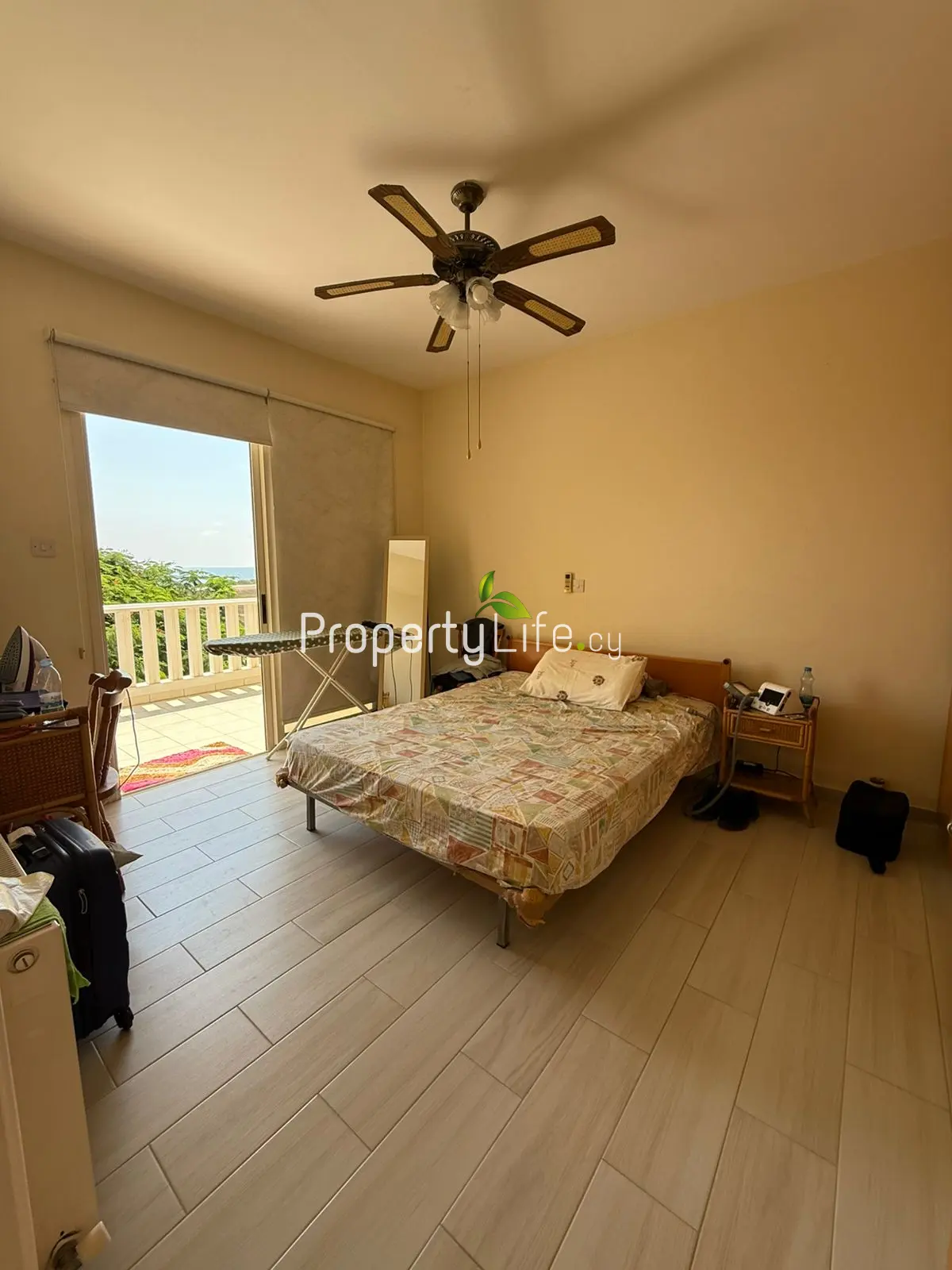 BEACH HOUSE WITH 3 BEDROOMS IN PERVOLIA